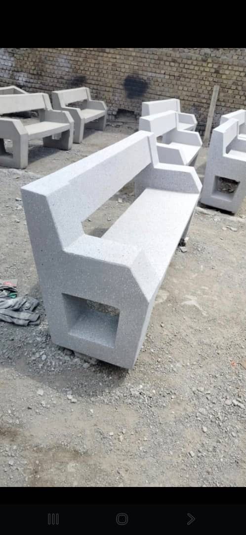 نیمکت بتونی
